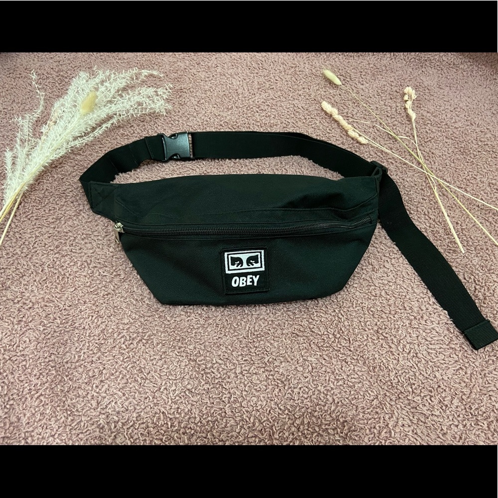OBEY WAIST BAG/ FANNY PACK